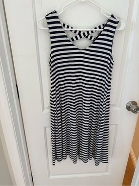 Style & Co Navy and White Striped Sleeveless Top